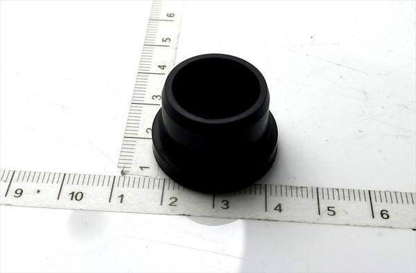 "No. 5 only" Carry/Every grommet only 38453-75000 FIG384A Suzuki genuine parts